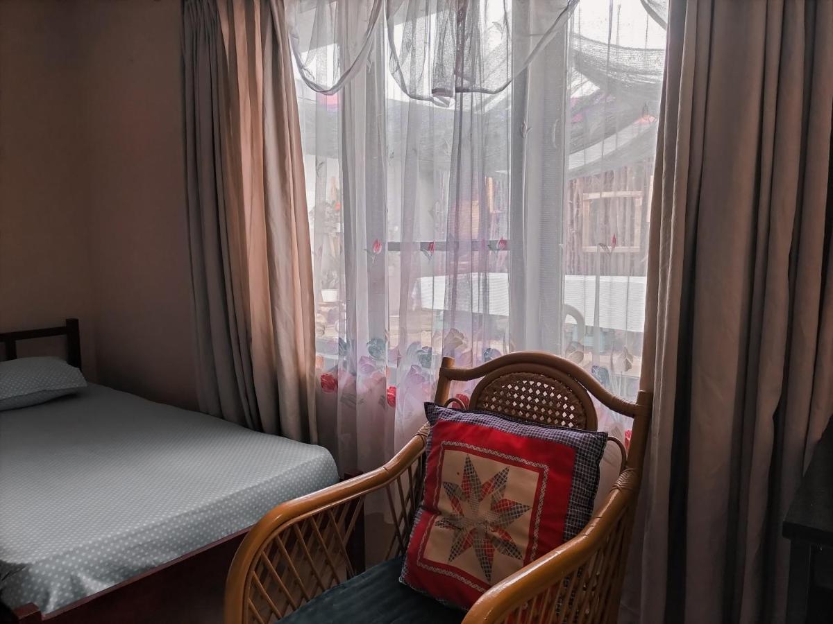 Brussels Homestay Kost Balige Exteriér fotografie